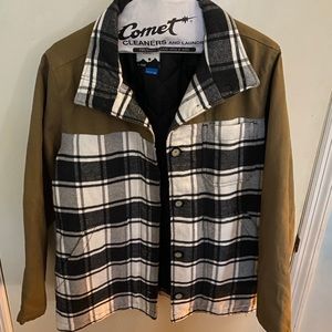 Kavu black and white plaid with tan jacket. Good condition. Size XL